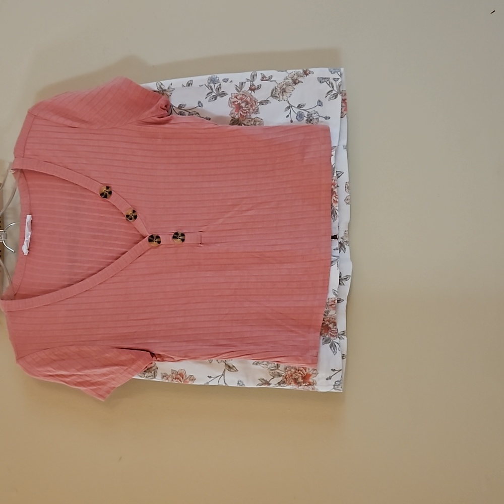 Floral skirt and 2 free v neck shirt